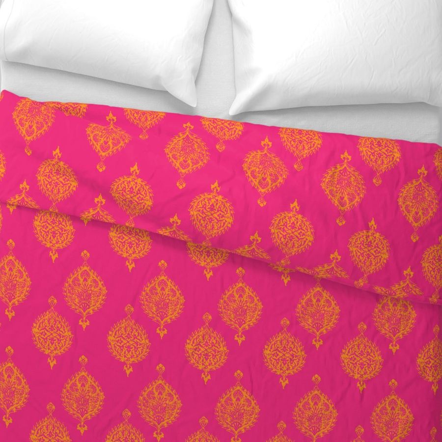 TURKISH TILE IN HOT PINK AND ORANGE